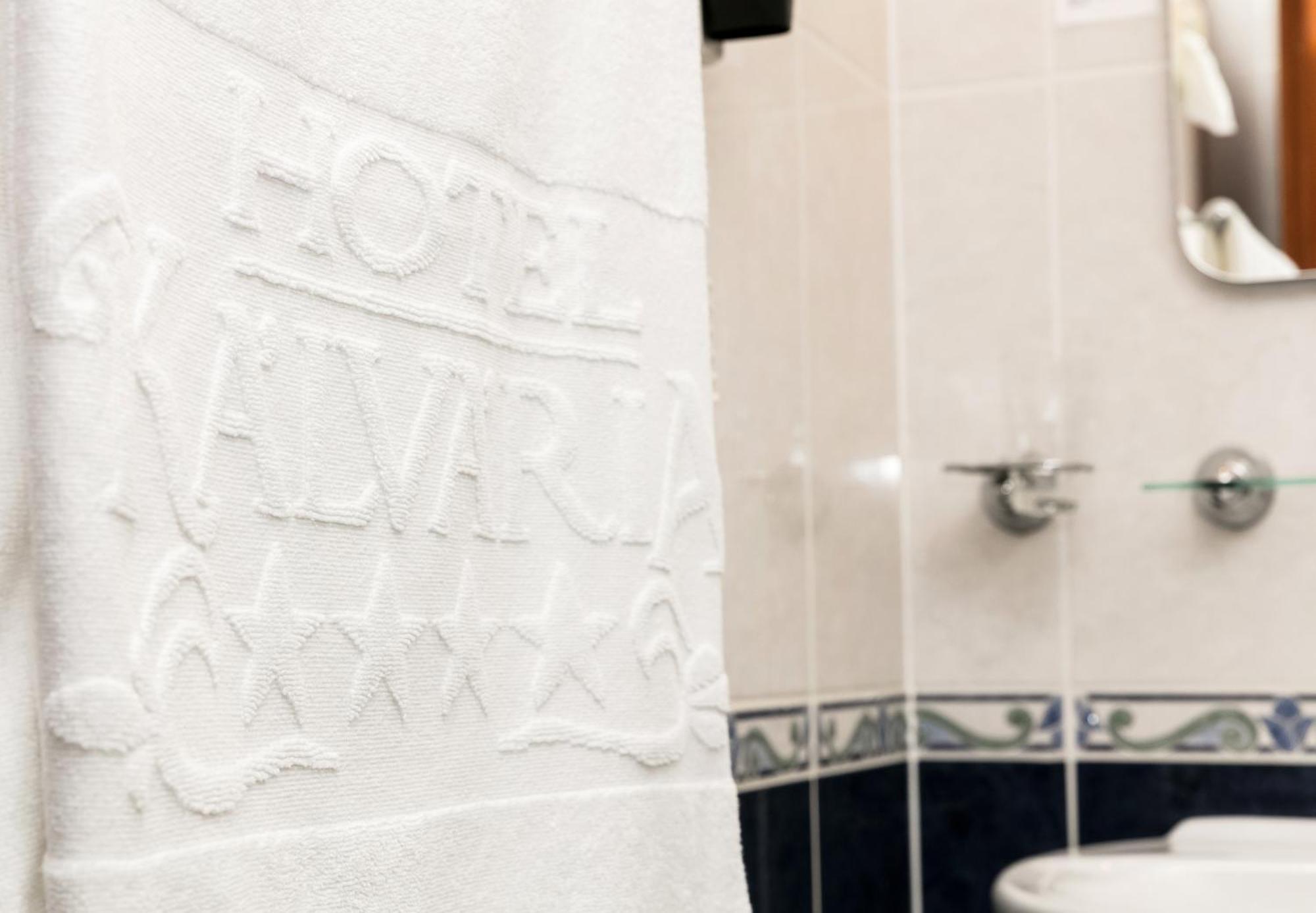 גיור Hotel Kalvaria Superior מראה חיצוני תמונה