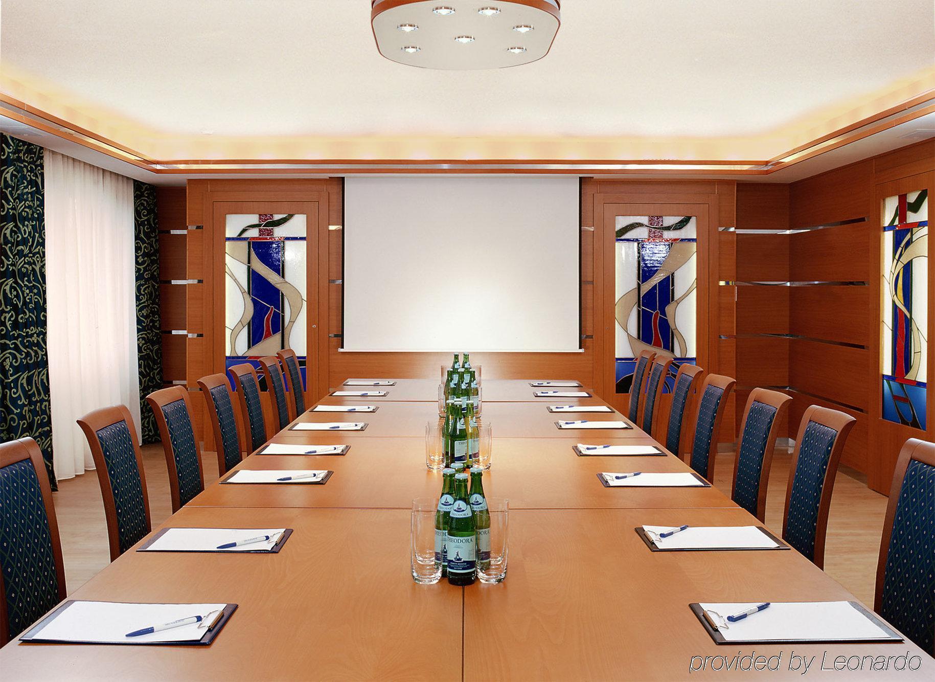 גיור Hotel Kalvaria Superior מראה חיצוני תמונה