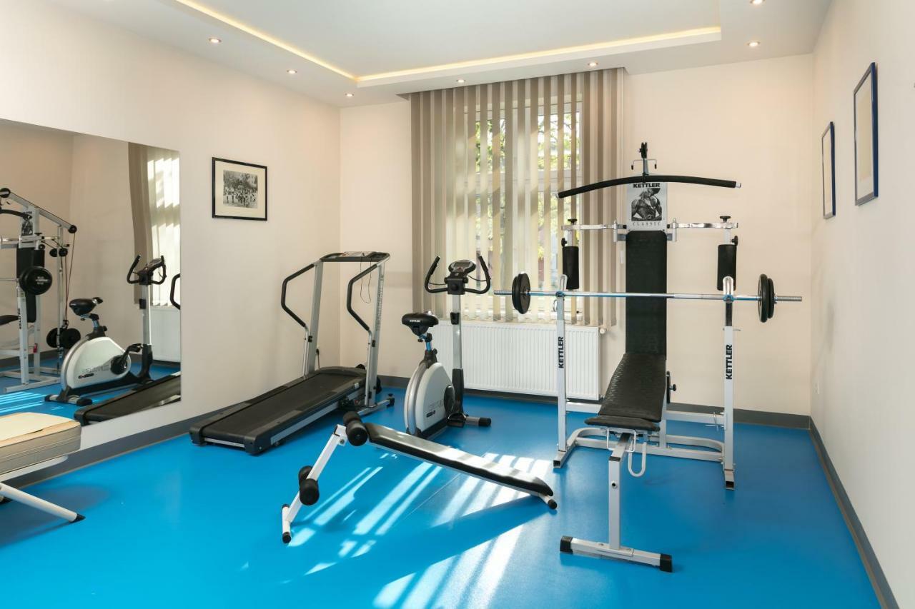 גיור Hotel Kalvaria Superior מראה חיצוני תמונה