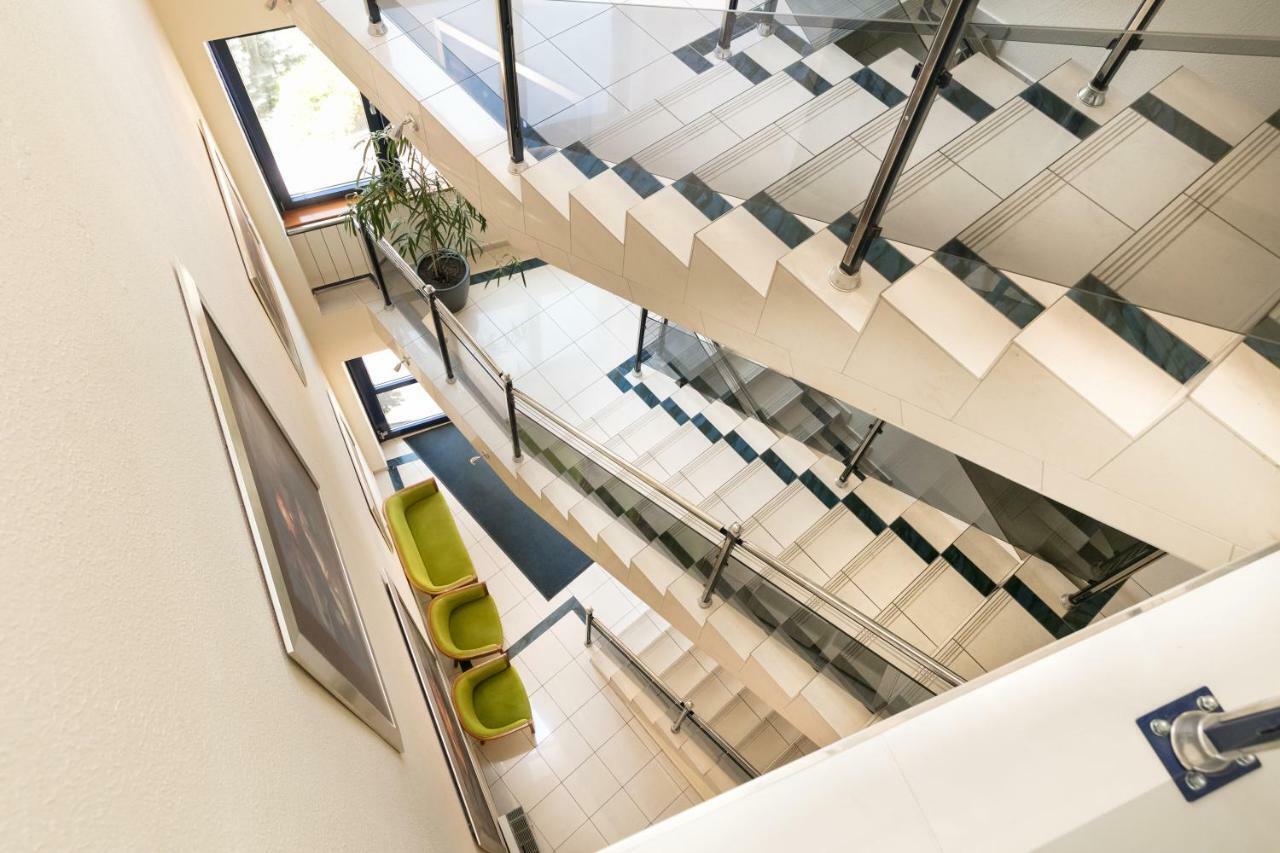 גיור Hotel Kalvaria Superior מראה חיצוני תמונה